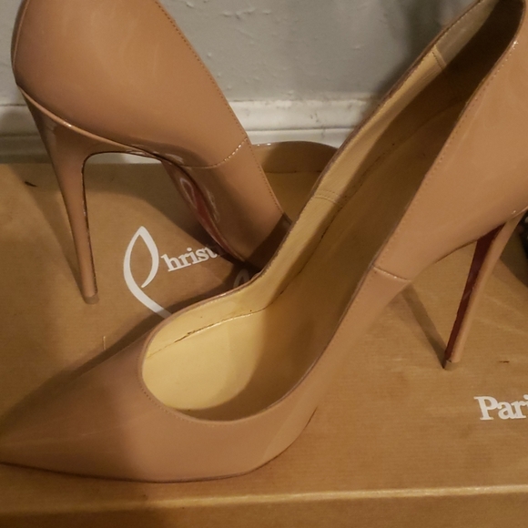 So kates Nude - Picture 2 of 4